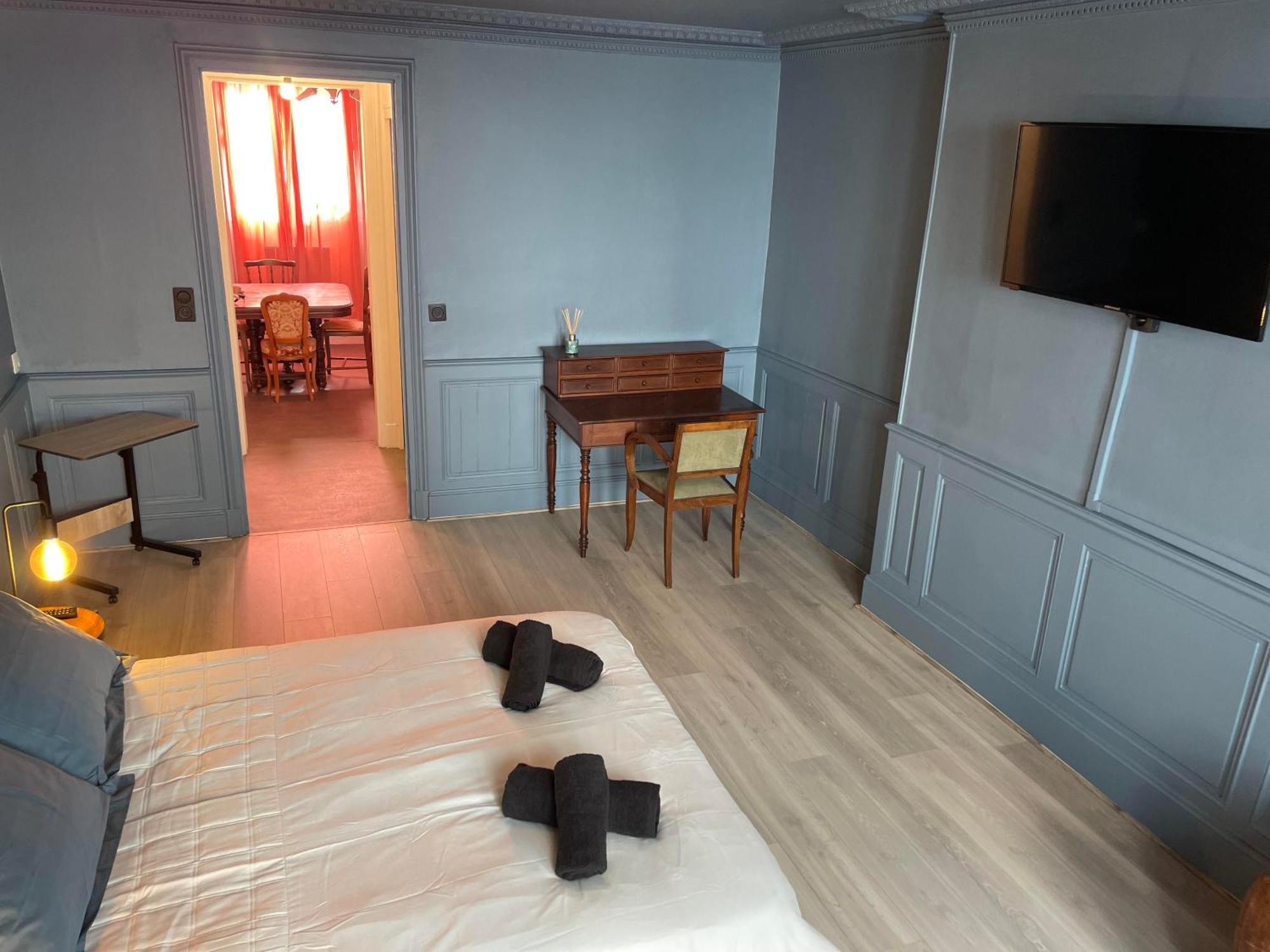 Appartement Chic & Baroque 5 Min Centre Ville Et Bord De Vienne 里摩日 外观 照片